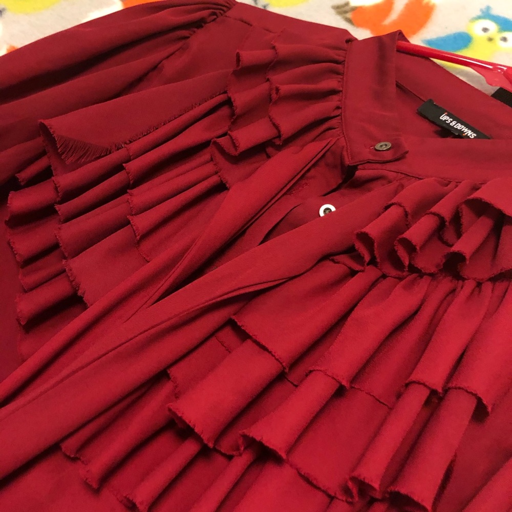 Cute Ruffle top🎉🎊 - Picture 4 of 8